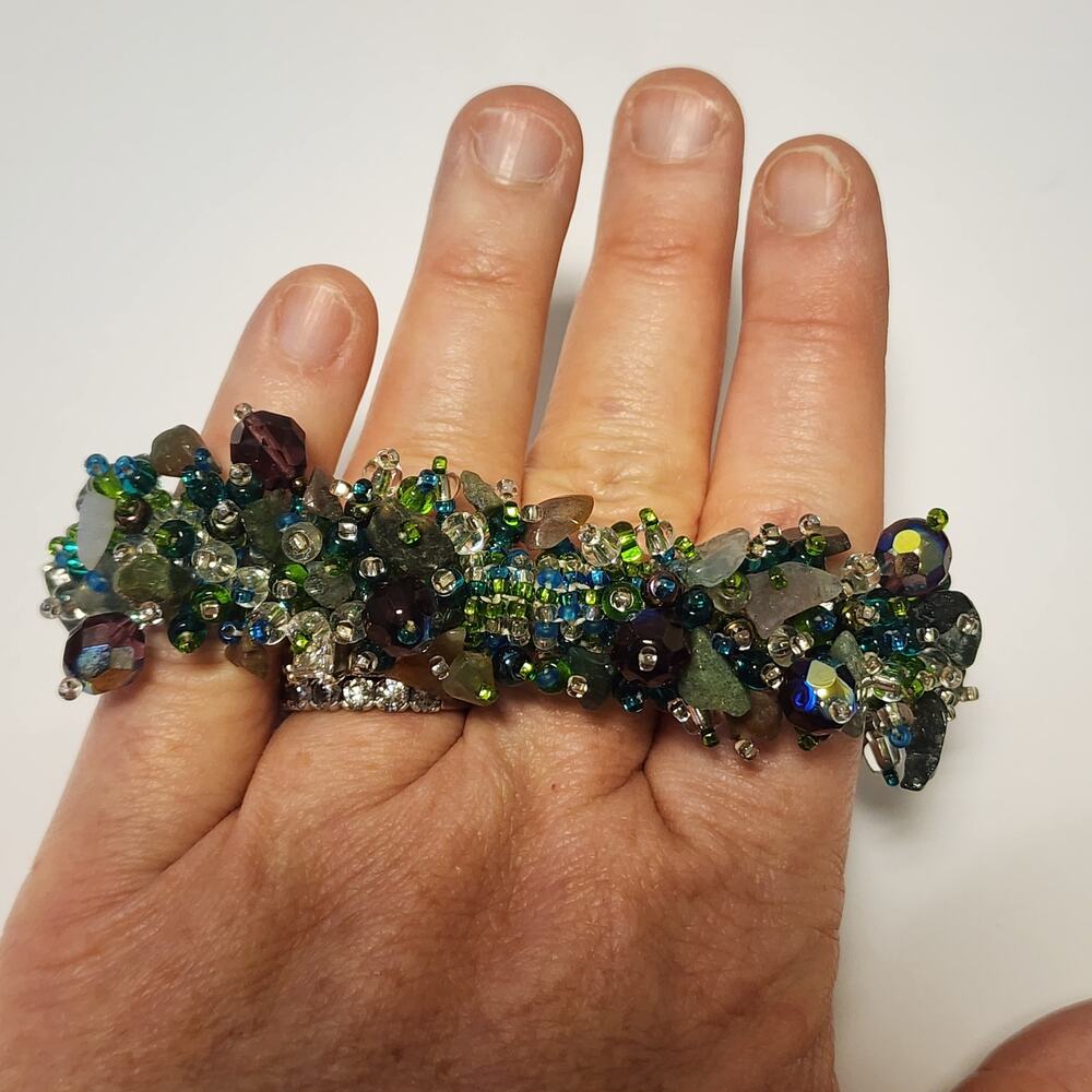 Encrusted Beaded magnetic bracelet jb